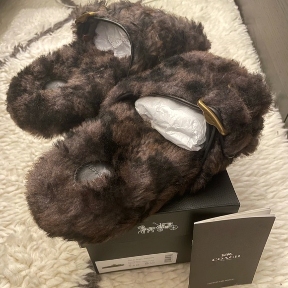 Coach Fur Sandals - Picture 4 of 5